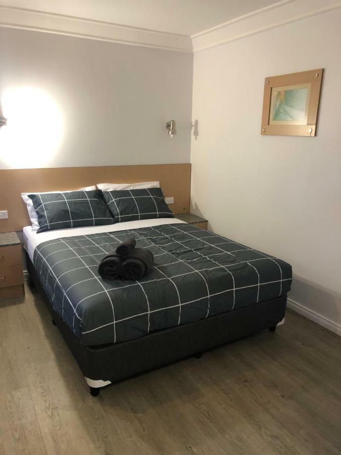 Latitude20 Cattrall Park Motel Karratha Εξωτερικό φωτογραφία